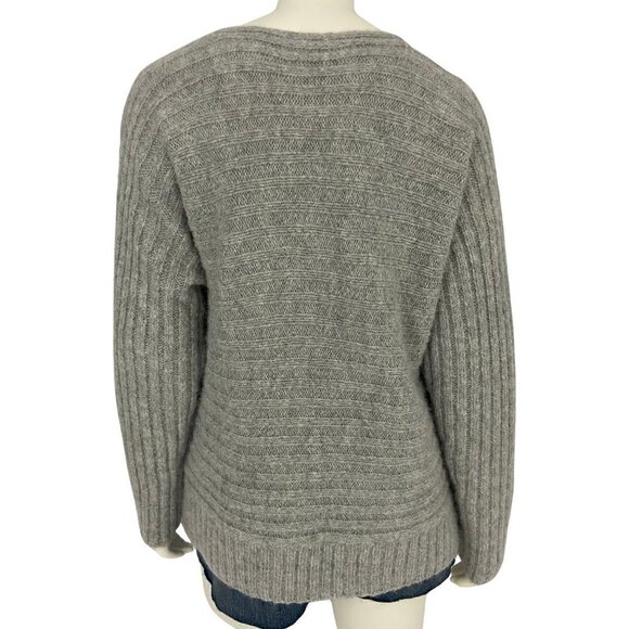 Gap Women's Sweater Size L Grey Scoop Neck Long Sleeve Ribbed Pattern - Picture 2 of 9